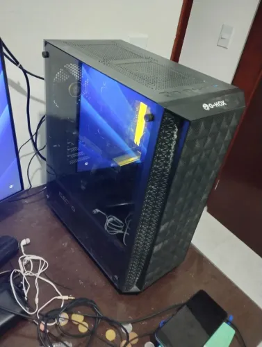 Pc gamer entrada i5 12 geração 64gb ram 1 TB mvme rx 580 8 gb ok só gabinete