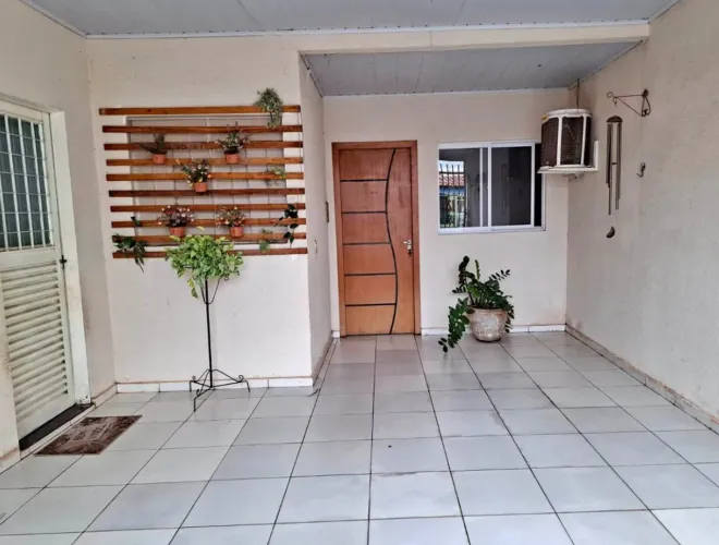 - CASA À VENDA NO PACOVAL