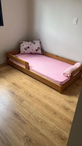 Cama Montessori e Colchão- Tok&Stok