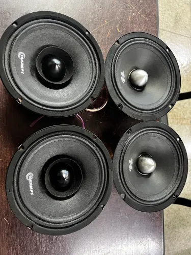 Vende-se Kit multimídia 