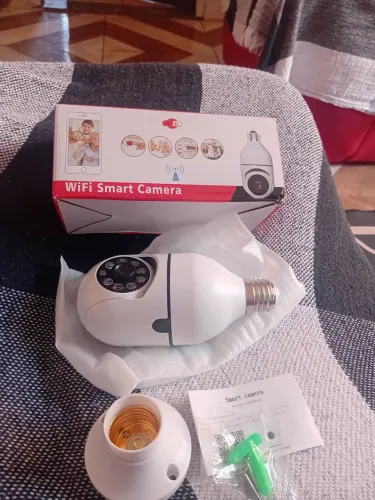Câmera Wi-Fi nova na caixa