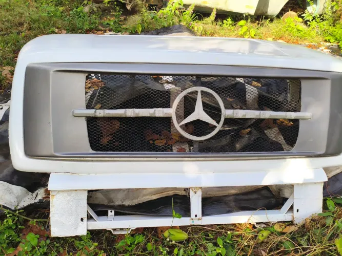 Capô caminhão Mercedes 1620