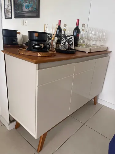 Buffet 3 portas muito novo