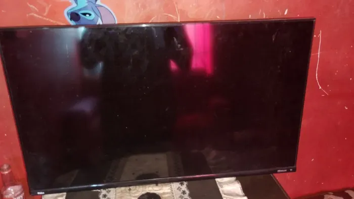 Vendo tv 32 polegadas pra tirada de peças Philco