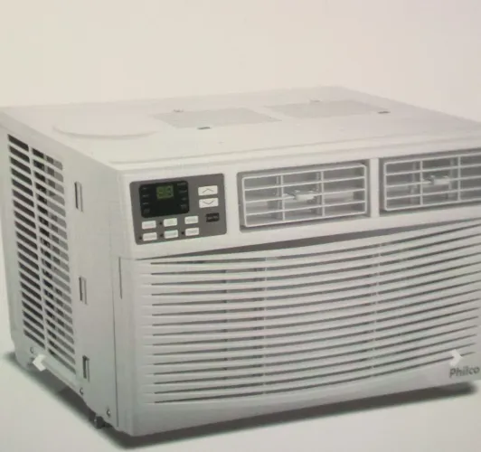 Ar condicionado de janela Philco 12.000 btu .com controle remoto