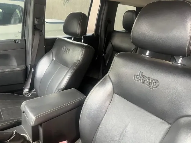 Jeep Cherokee Limited 3.7 4X4 V6 12V Aut. 2012