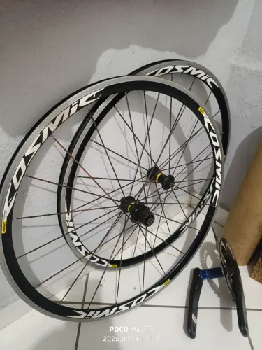 Par de rodas Mavic cosmic 700x