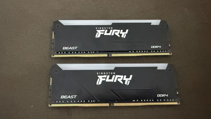Fury best RGB DDR4 16GB 3200MHZ