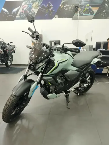 YAMAHA FAZER FZ15 2027 - Cartão em até 18x sem juros 50% entrada
