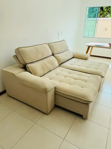 SOFÁ RETRÁTIL EM LINHO 