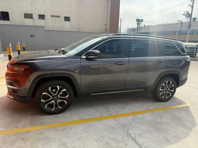 Jeep Commander Limited T270 1.3 TB Flex AUT 2023