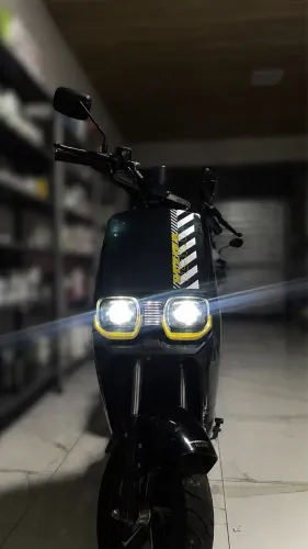 Moto Elétrica 800W - Não Precisa de CNH - Ótimo Estado
