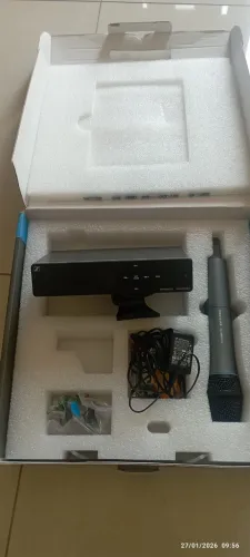 Microfone sem fio Sennheiser XSW1 / 825-A