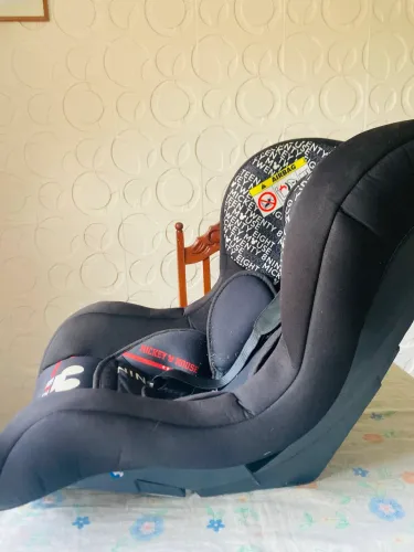 Cadeira de carro Mickey Mouse 