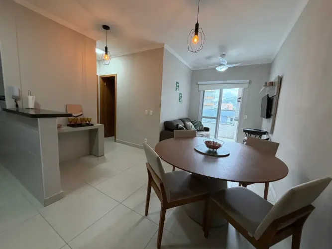 Apartamento na Praia das Toninhas | Mobiliado | Varanda Gourmet - Ubatuba - SP