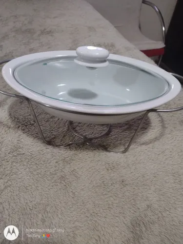Vendo antigo Rechaud oval de porcelana com tampa de vidro