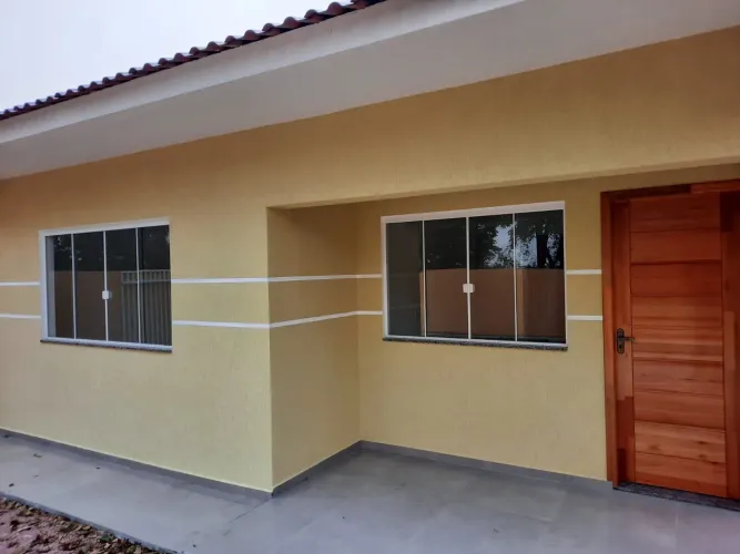 Casa nova a venda
