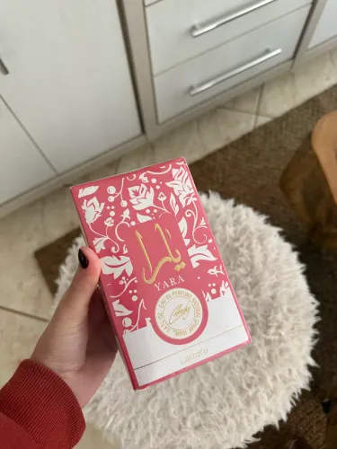 Yara Candy Perfume