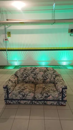 Sofa 2 lugares estampado 