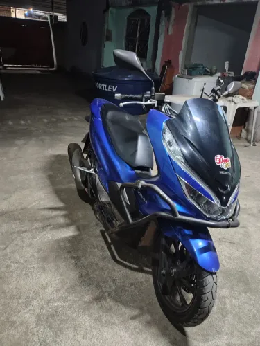 Moto PCX seminovos 