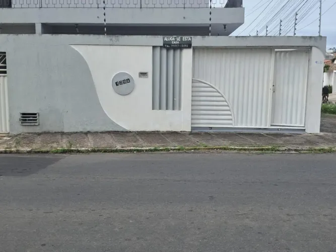 Casa Para Aluguel Próximo Ao Centro!!