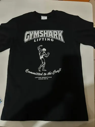 camiseta gymshark lifting preta p