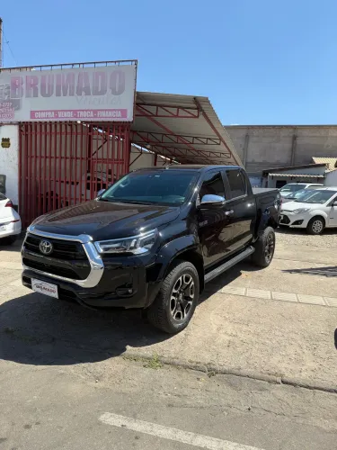 Toyota Hilux CD SRX Plus 4X4 2.8 TDI Die. Aut. 2024
