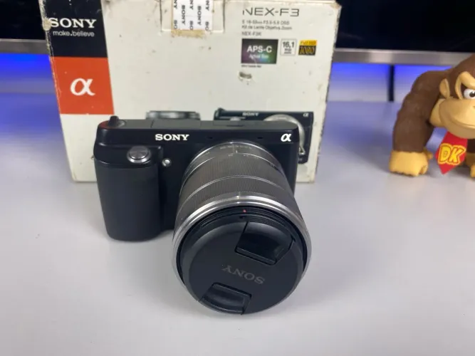 Câmera Sony alpha Nex-F3 + lente 18-55 + cartão de memória