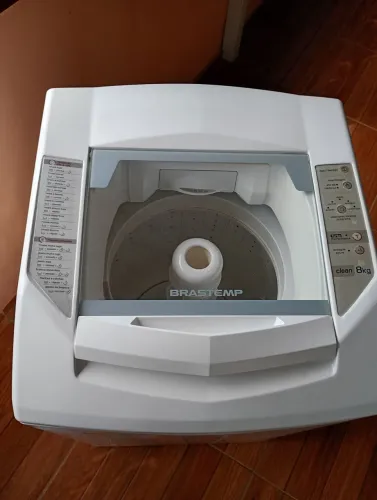 Máquina de lavar Brastemp 8kg excelente estado.