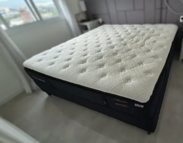Colchão King Size - Lux State Plush - Stearns & Foster - 32 cm + Box Pikolin Static 25cm