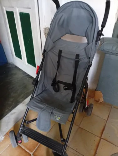 Vende-se carrinho de passeio