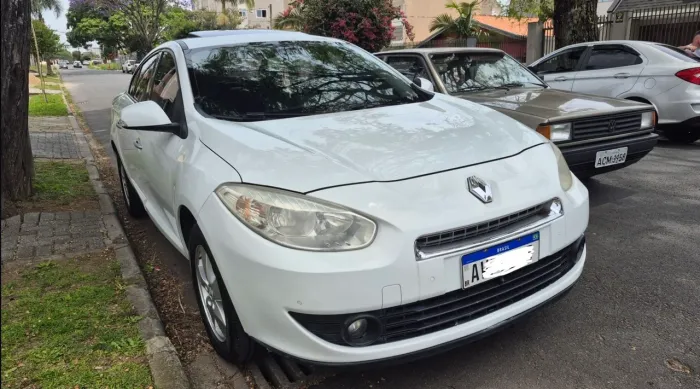 Renault Fluence Sed. Dynamique 2.0 16V Flex Aut. 2013
