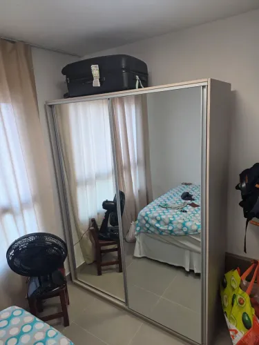 GUARDA-ROUPA SOLTEIRO COM PORTAS ESPELHADAS