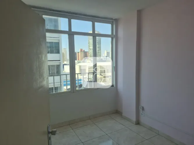 Sala Comercial á Venda no Centro