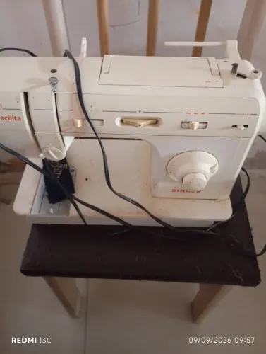 Vendo máquina de costura
