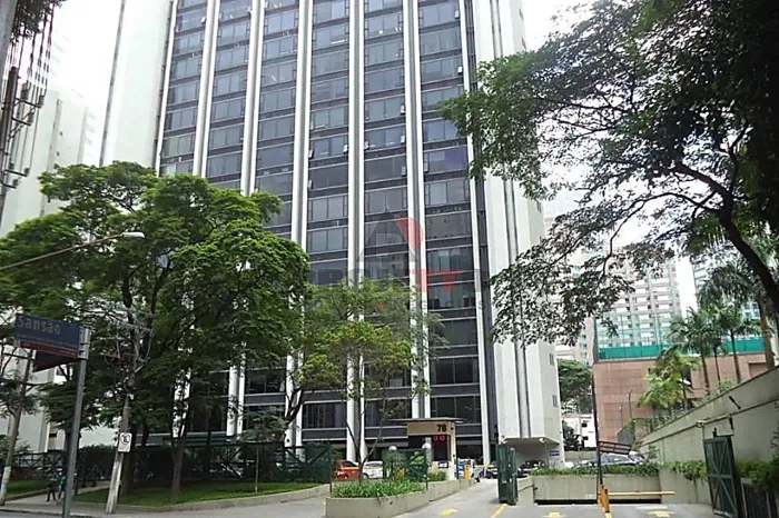 Excelente Sala Comercial Para Venda ou Locação no Itaim Bibi, São Paulo - SP