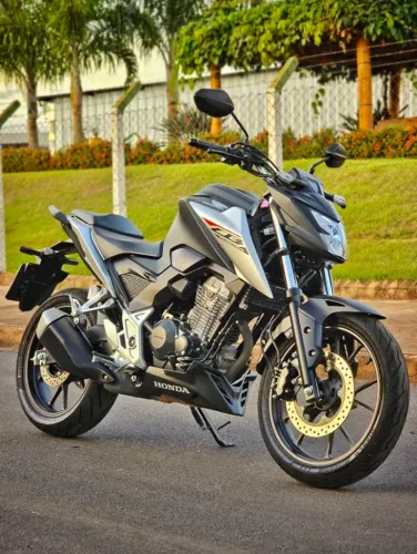 HONDA CB 300F TWISTER 2026 | APENAS 1.260 KM | ÚNICO DONO | GARANTIA DE FÁBRICA