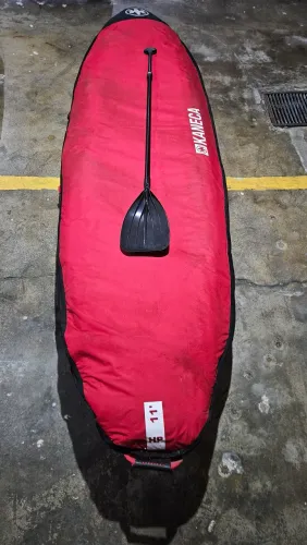 Prancha Stand up 11' completa com capa, quilha, deck , leash e remo. 
