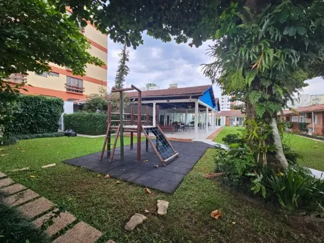 Casa em Condomínio à Venda na Praia da Enseada - Guarujá | 2 Quartos | Mobiliada | 2 Vagas