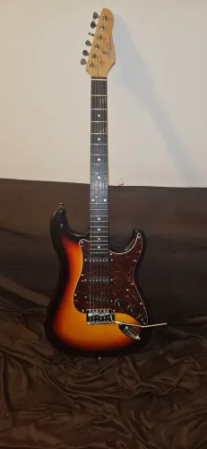 Stratocaster Gianini nova.