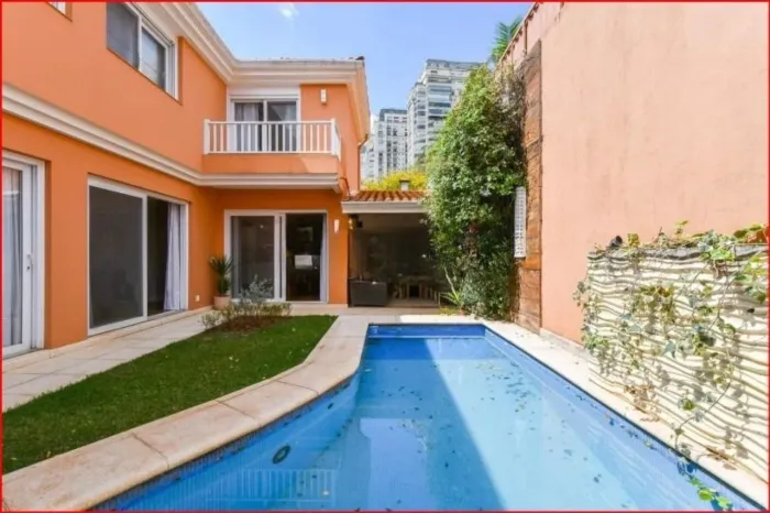 Imperdível Residência de Luxo no Condomínio Cidade Jardim - São Paulo-SP: 4 Quartos, 4 Suí