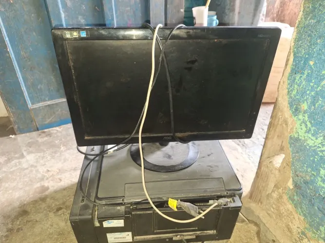 Monitor AOC