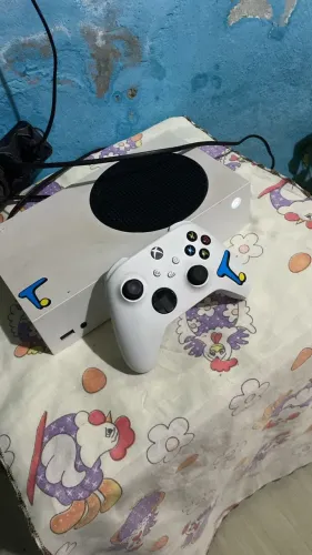 Xbox series s em ótimo estado