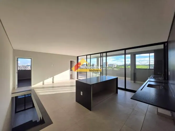 Apartamento Cobertura à venda, 3 quartos, 2 suítes, 6 vagas, Liberdade - Divinópolis/MG