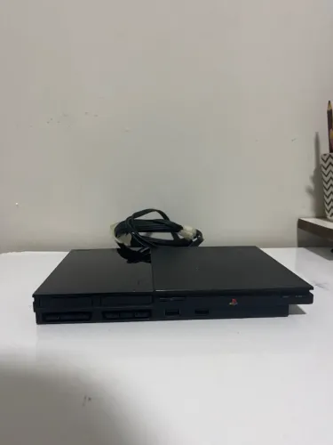 Ps2 com 2 controles em perfeito estado