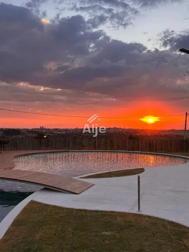 VENDE-SE Lote em condomínio NO CONDOMÍNIO JARDINS DE IPE - MARÍLIA/SP