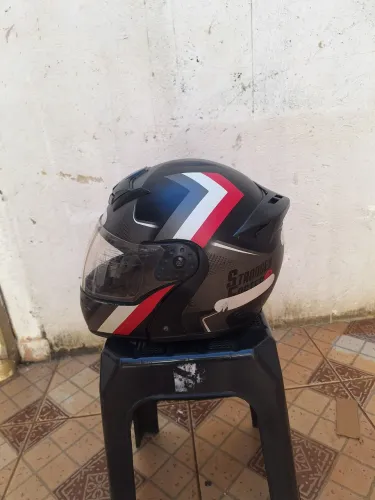 Capacete escamoteável n58 