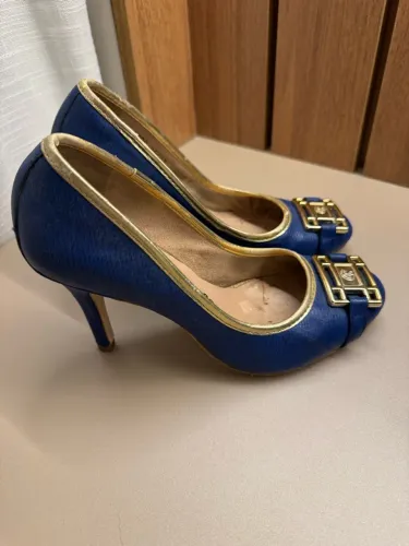 Sapato scarpin Carmen Steffens