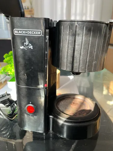 Cafeteira Elétrica Black+Decker 12 Xícaras - Jarra Inox (Conservada)