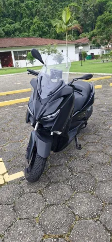 X MAX 250